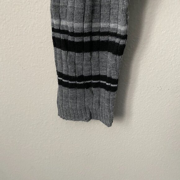 Abound | EUC Black and Gray Lightweight Ribbed Cropped Sweater Size X-Large - Picture 4 of 7